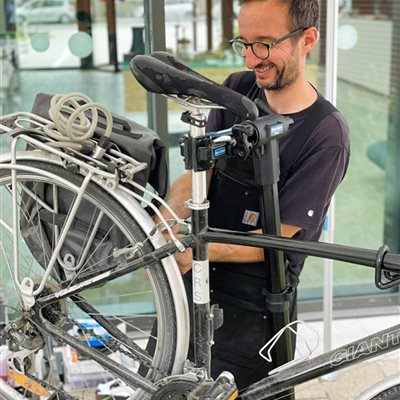 atelier ambulant de réparation vélos, Lyon